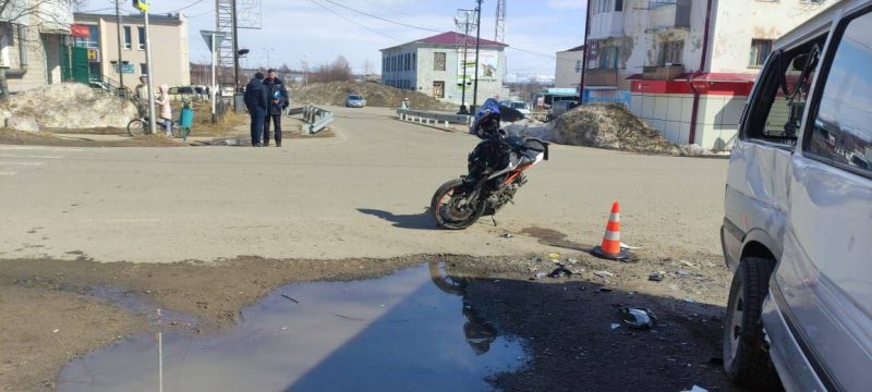Госавтоинспекторы проводят проверку по факту дорожной аварии в поселке Сокол с участием 16-летнего мотоциклиста